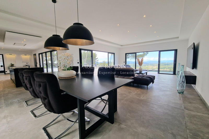 Villa - 180 m² - 7 pièces