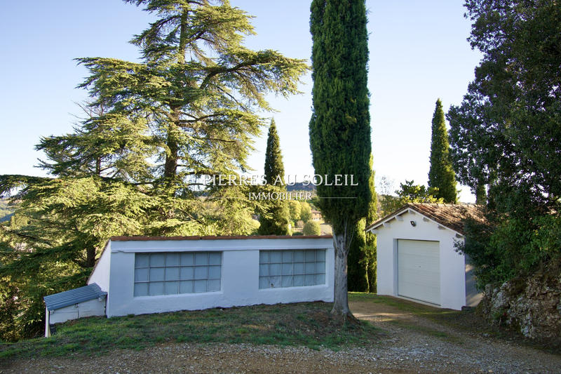 Maison - 230 m² - 8 pièces