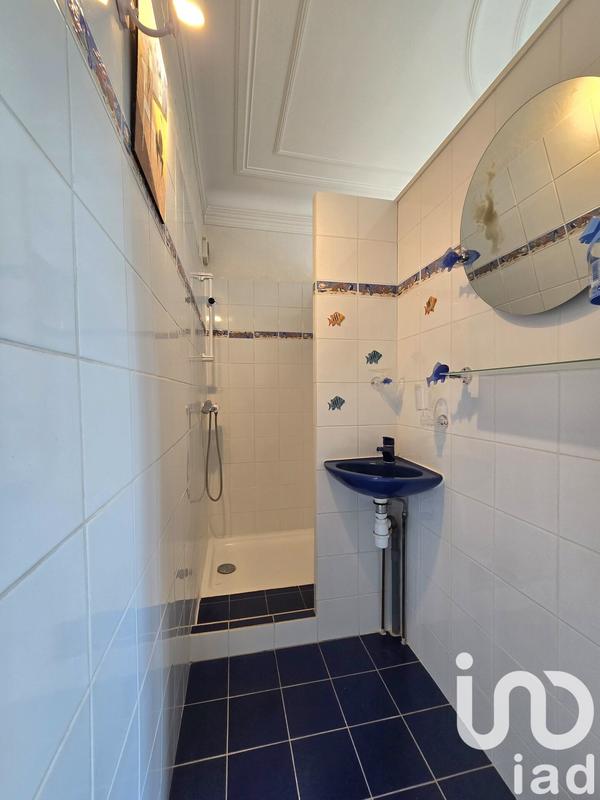 Maison - 200 m² - 8 pièces