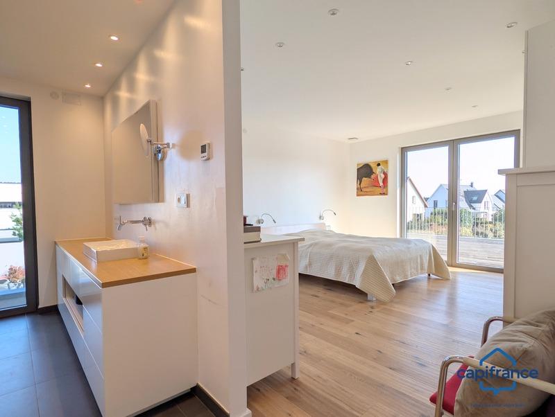 Maison - 220 m² - 9 pièces