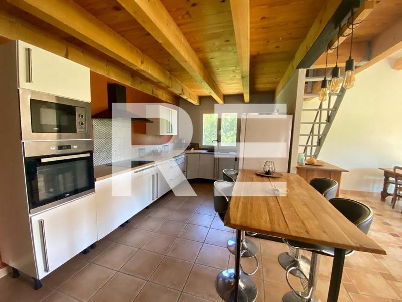 Mas - 222 m² - 7 pièces