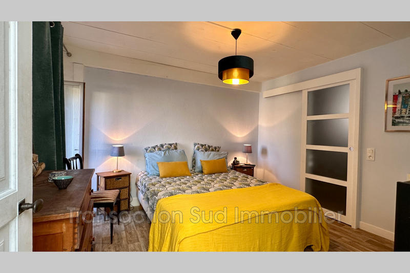 Maison - 280 m² - 11 pièces