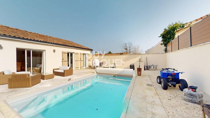 Maison - 95 m² - 4 pièces