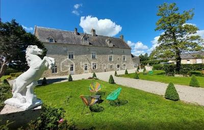 Maison - 540 m² - 14 pièces