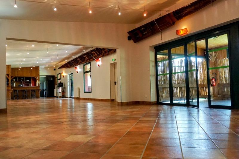 Local commercial - 260 m² - 4 pièces