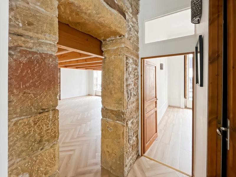 Appartement - 67 m² - 2 pièces