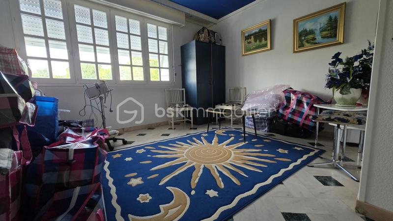 Maison - 262 m² - 8 pièces