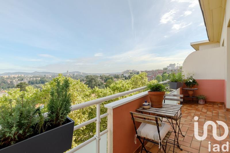 Appartement - 83 m² - 4 pièces