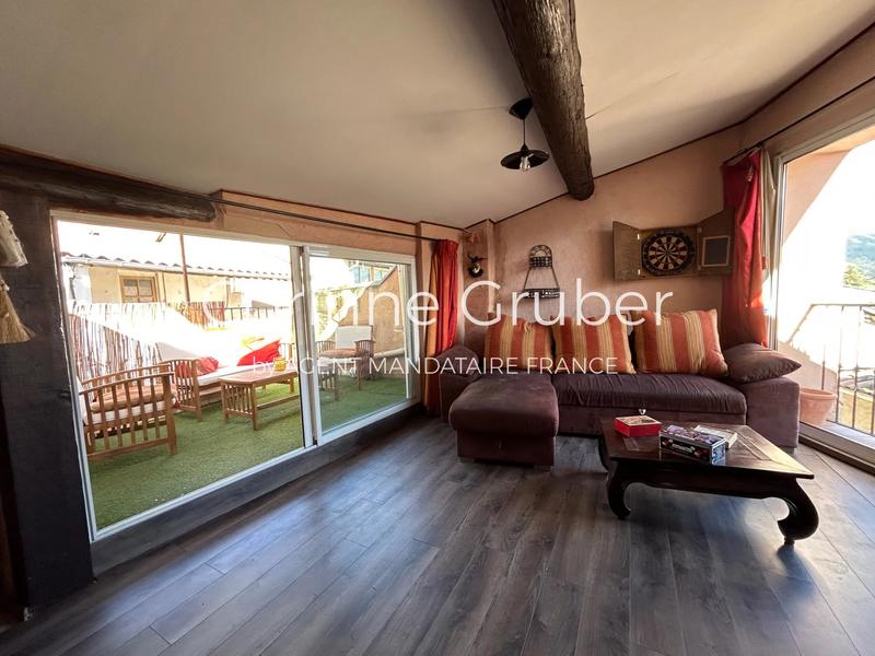 Appartement - 140 m² - 5 pièces