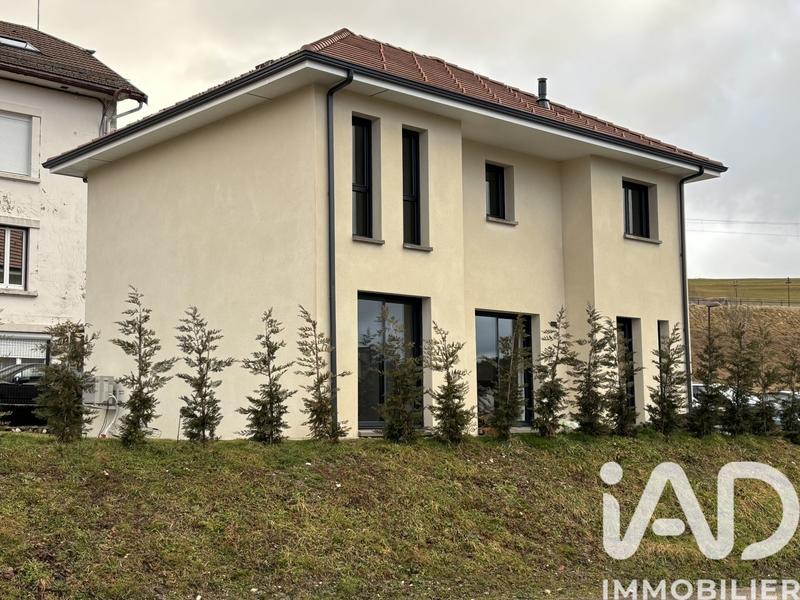 Maison - 110 m² - 5 pièces