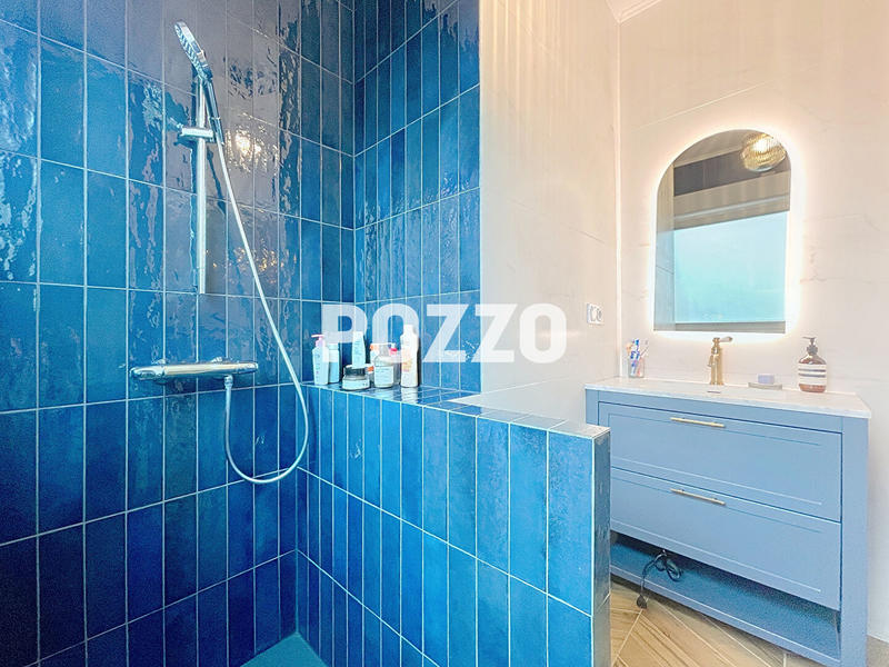 Maison - 111 m² - 6 pièces