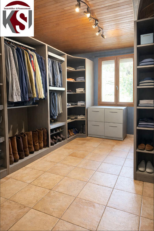 Maison - 145 m² - 7 pièces