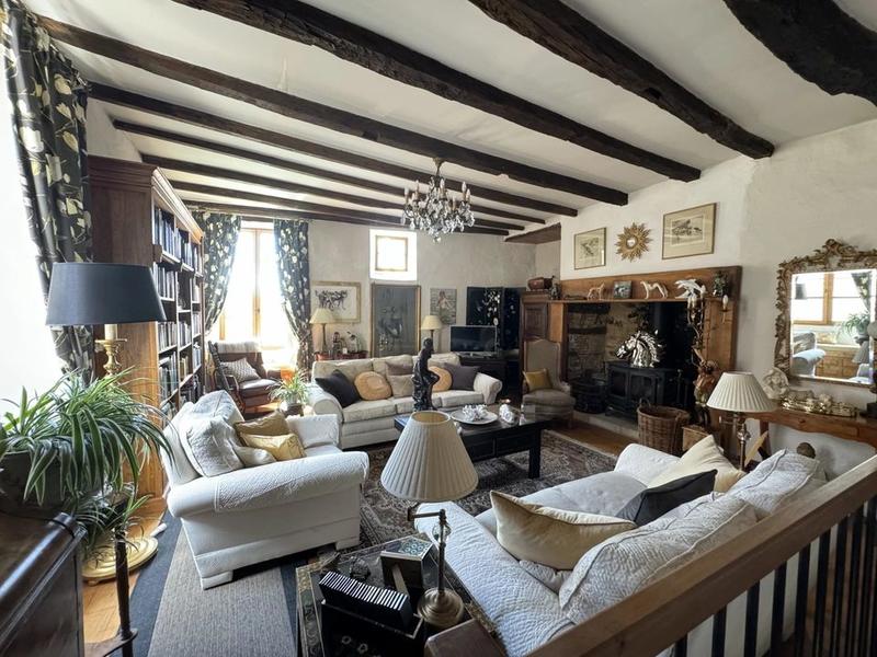 Maison en pierre - 147 m² - 5 pièces