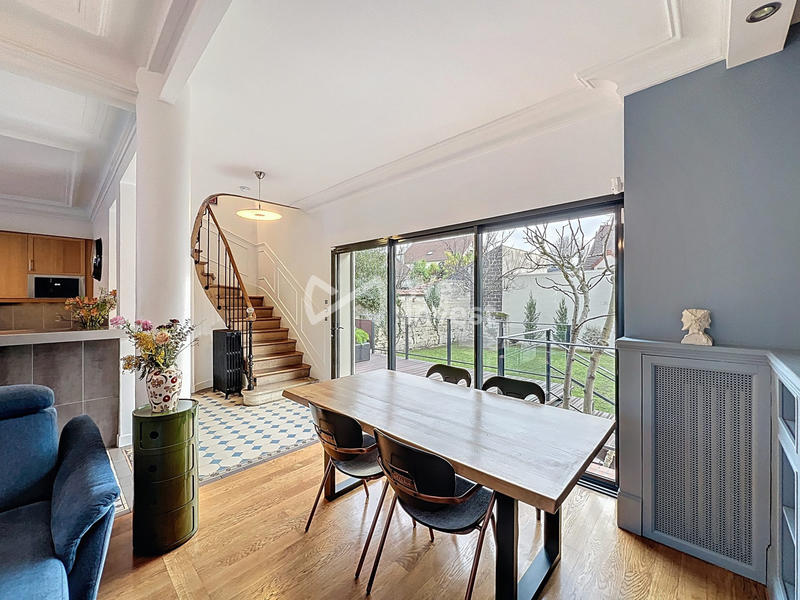 Maison - 120 m² - 5 pièces