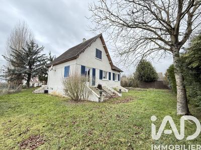 Maison - 122 m² - 6 pièces