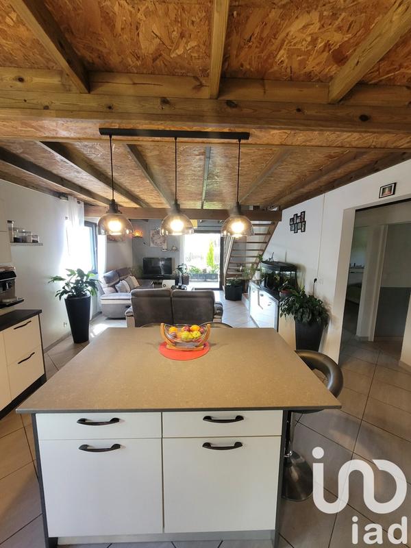 Maison - 140 m² - 5 pièces