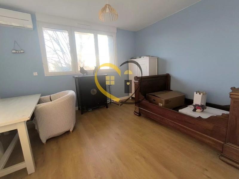 Maison de ville - 254 m² - 1 pièce