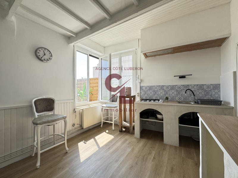 Maison - 99 m² - 3 pièces