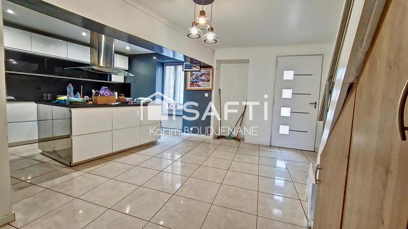 Maison - 114 m² - 5 pièces