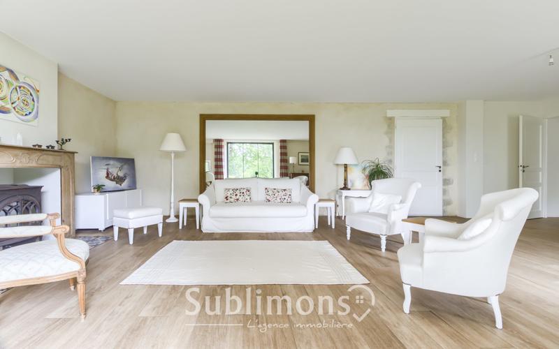 Maison - 258 m² - 8 pièces