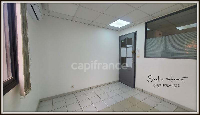 Bureau - 9 m² - 1 pièce