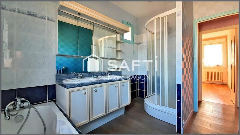 Maison - 93 m² - 4 pièces