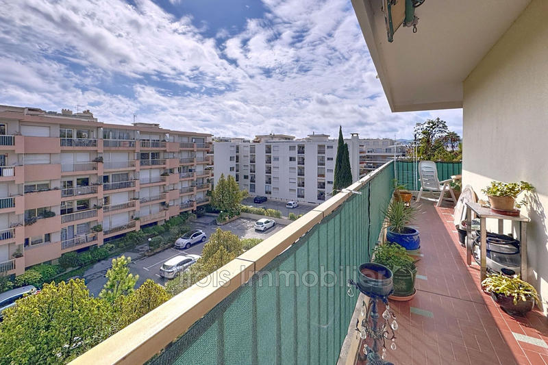 Appartement - 75 m² - 3 pièces