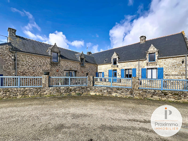 Maison - 238 m² - 6 pièces