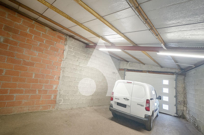 Maison - 96 m² - 5 pièces