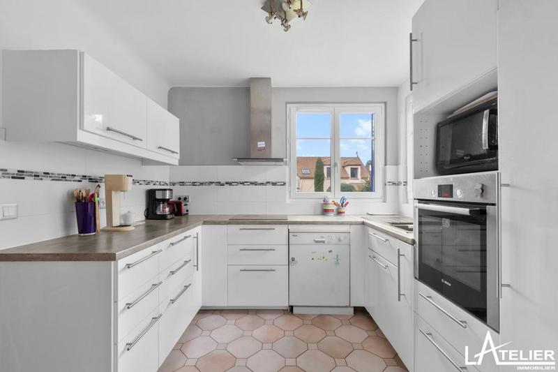 Maison - 103 m² - 5 pièces