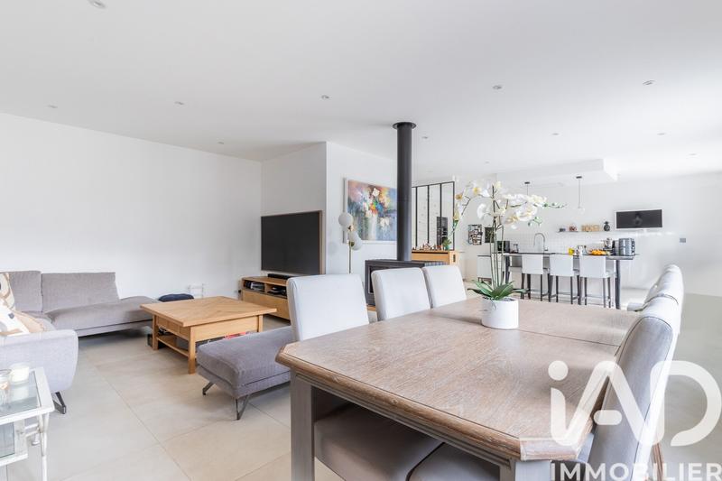 Maison - 200 m² - 7 pièces