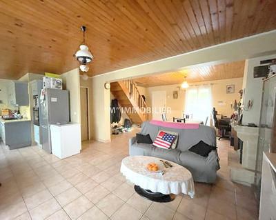 Maison - 80 m² - 4 pièces