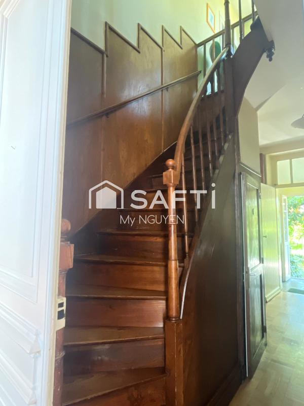 Maison - 178 m² - 7 pièces