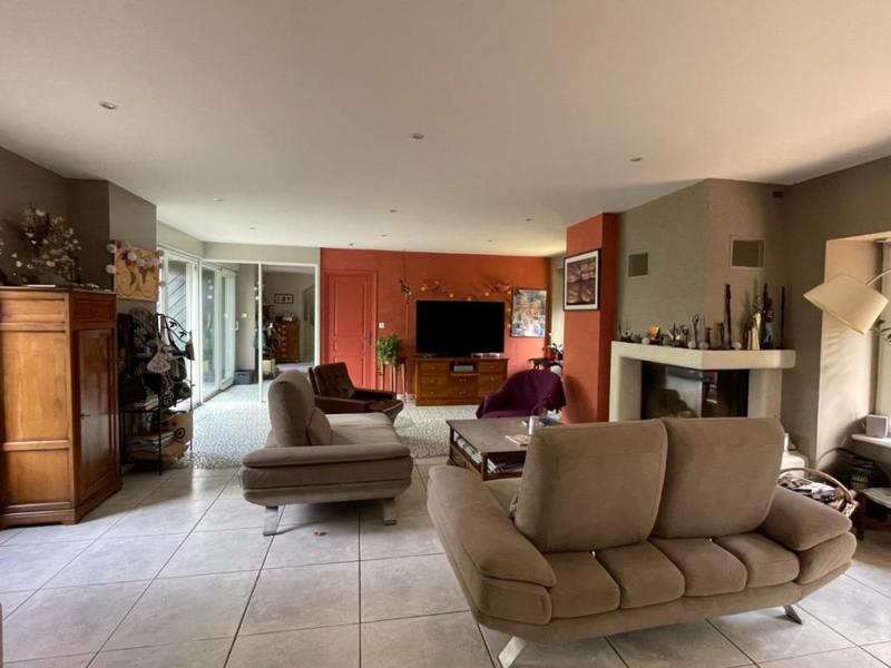 Maison - 200 m² - 8 pièces