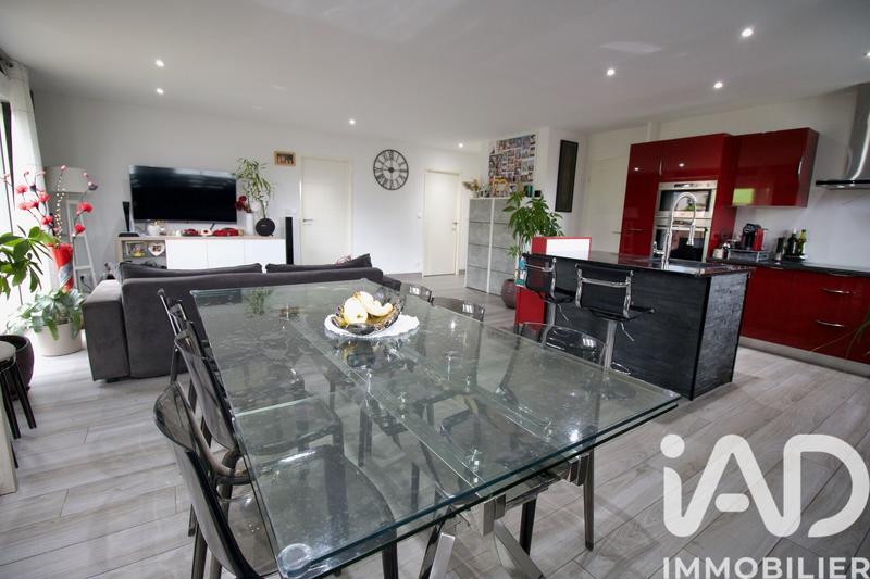 Maison - 93 m² - 4 pièces