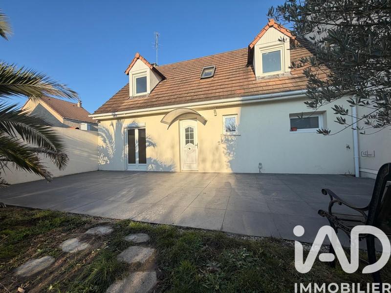 Maison - 122 m² - 5 pièces