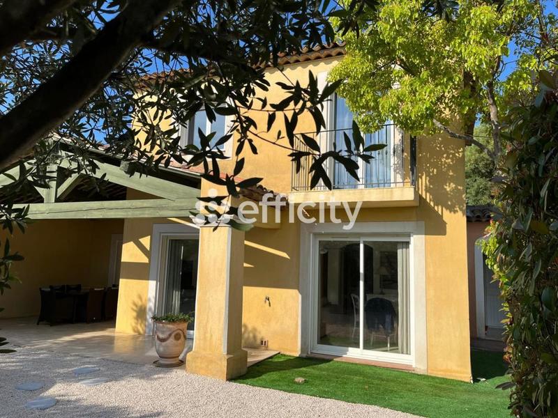 Maison - 106 m² - 4 pièces