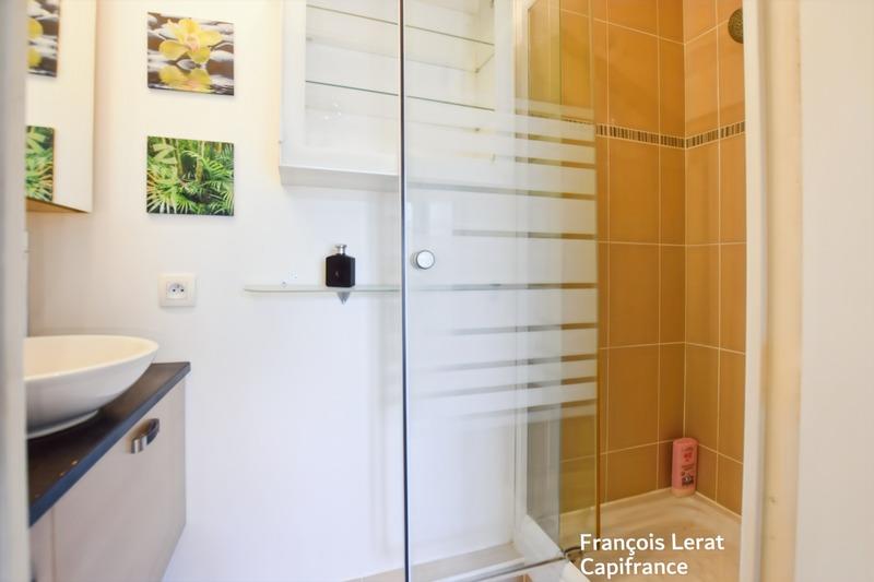 Appartement - 90 m² - 5 pièces