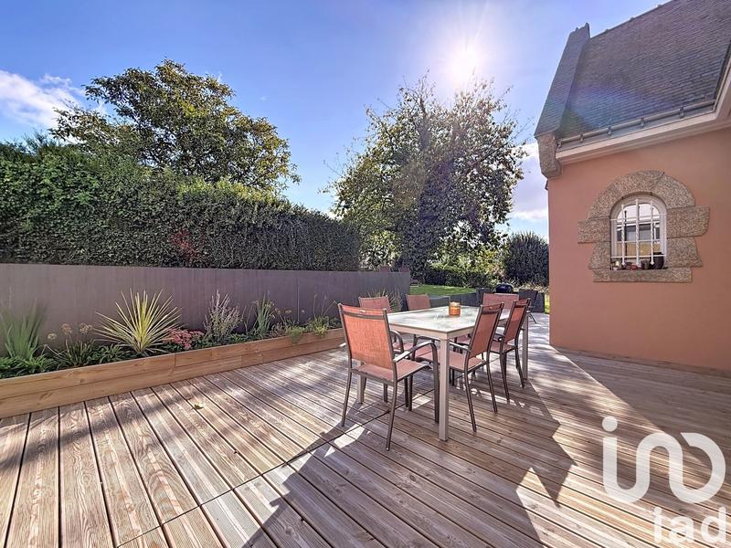 Maison - 161 m² - 7 pièces