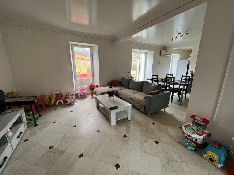 Maison - 170 m² - 7 pièces