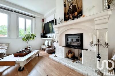 Maison - 159 m² - 7 pièces