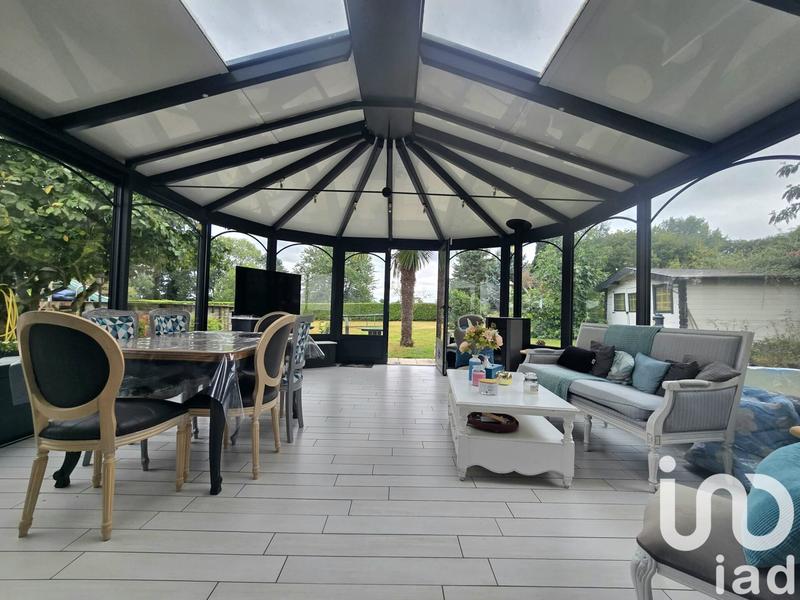 Maison - 240 m² - 7 pièces