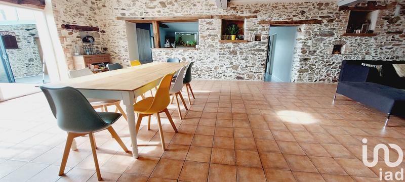 Maison - 196 m² - 7 pièces