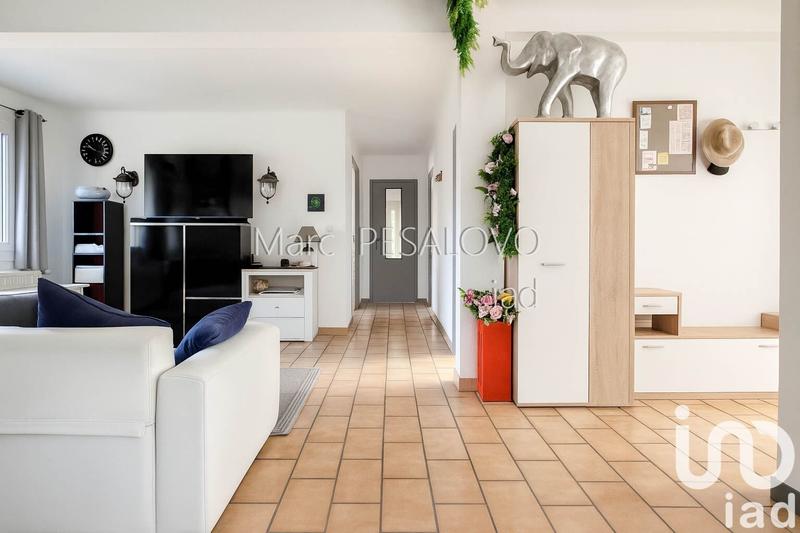 Maison - 180 m² - 8 pièces