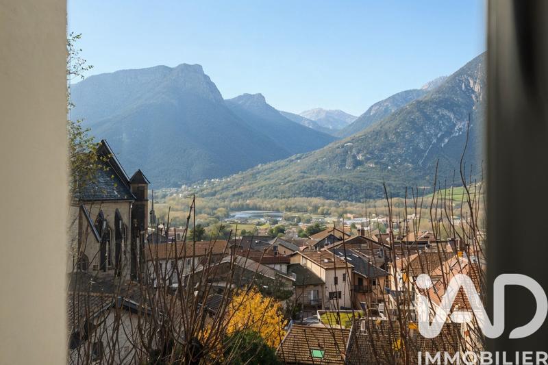 Appartement - 98 m² - 4 pièces