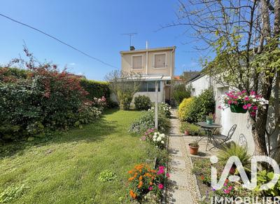 Maison - 90 m² - 5 pièces