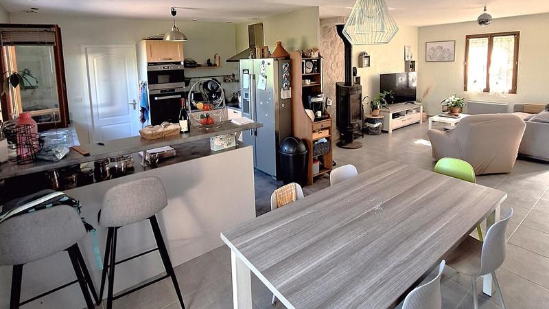 Maison - 143 m² - 6 pièces