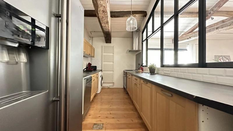 Propriété - 768 m² - 17 pièces