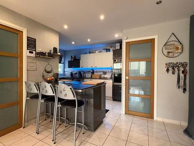 Appartement - 97 m² - 4 pièces