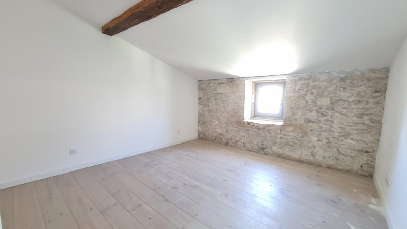 Appartement - 111 m² - 4 pièces